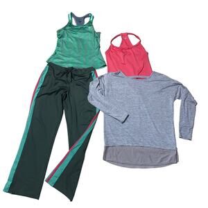 Nike Tek Gear 4 piece Athletic Athleisure Fitness Workout Gorp Bundle Lot size M